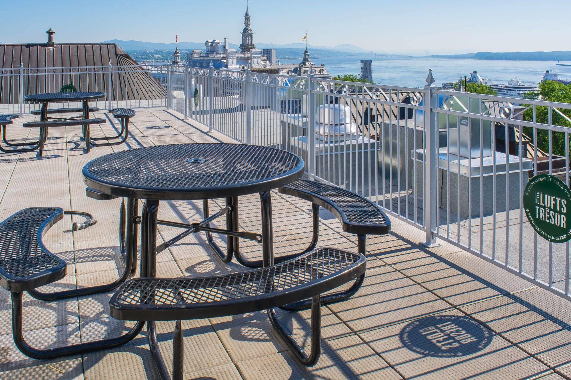 Апартаменты Les Lofts Du Tresor - Par Les Lofts Vieux-Quebec Экстерьер фото